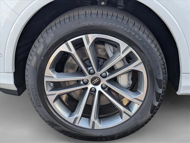 New 2026 Audi Q7 2.0T Premium image 9