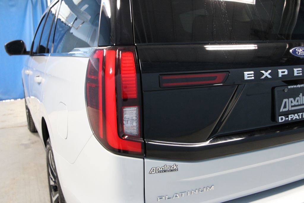 Used 2025 Ford Expedition Platinum w/ Platinum Ultimate Package image 44