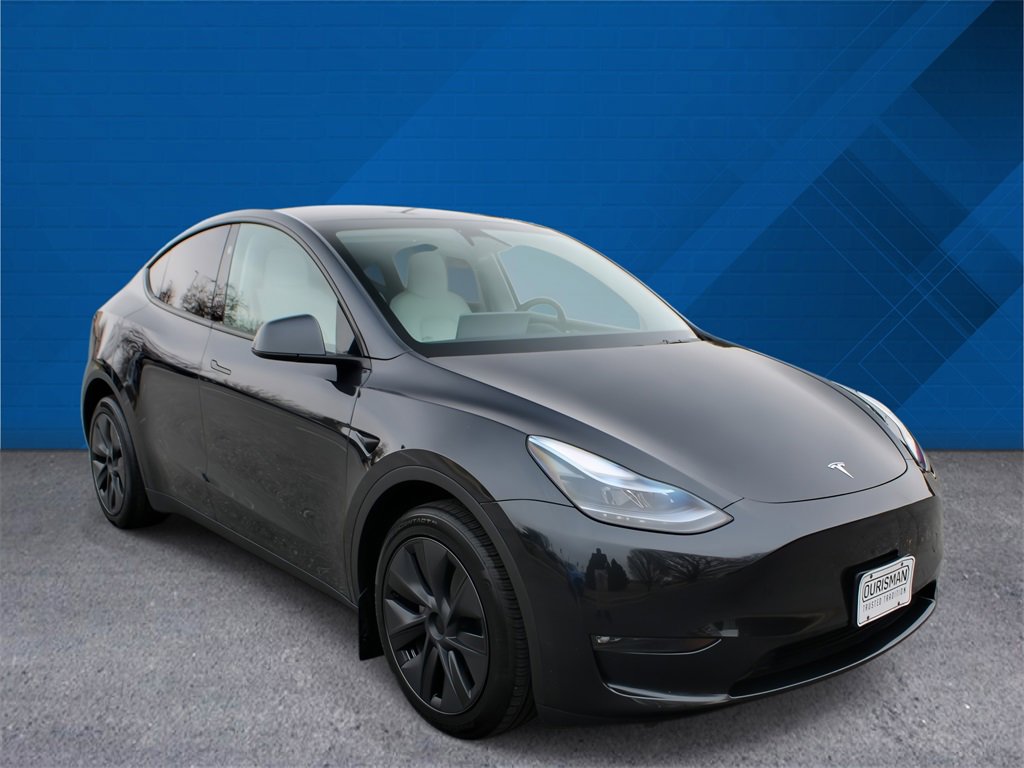 Used 2025 Tesla Model Y Long Range image 2