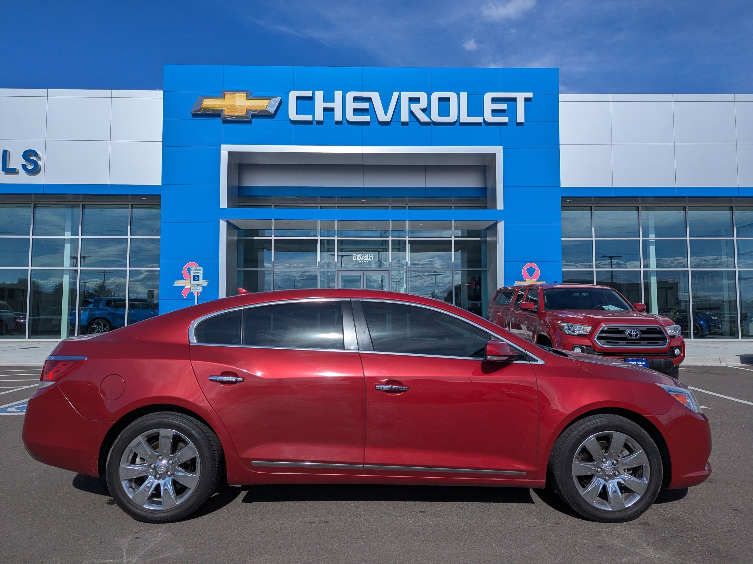 Used 2013 Buick LaCrosse Premium w/ Driver Confidence Package FWD image 32