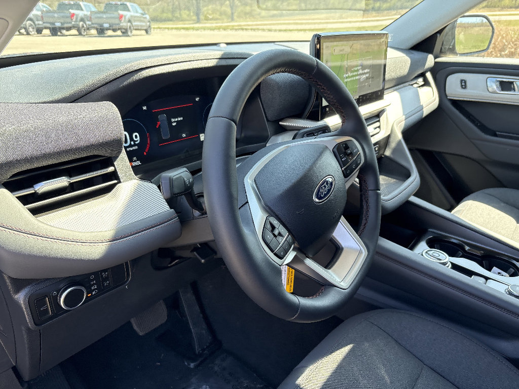New 2026 Ford Explorer Active image 31