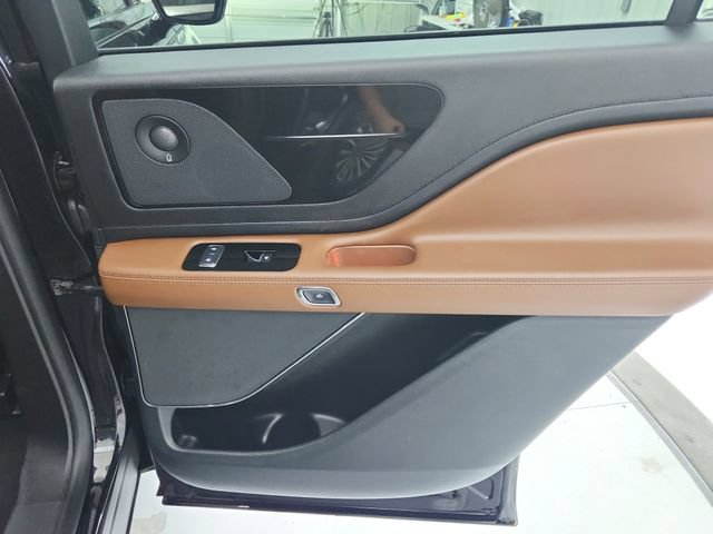Used 2023 Lincoln Aviator Reserve w/ Elements Package Plus RWD image 40