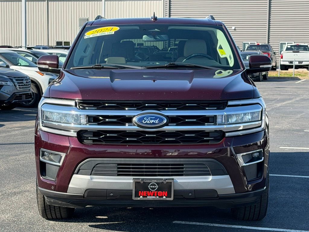 Used 2024 Ford Expedition Limited image 10