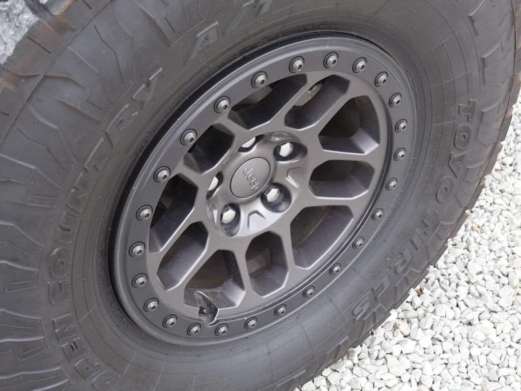 Used 2021 Jeep Wrangler Unlimited Rubicon AWD/4WD image 25