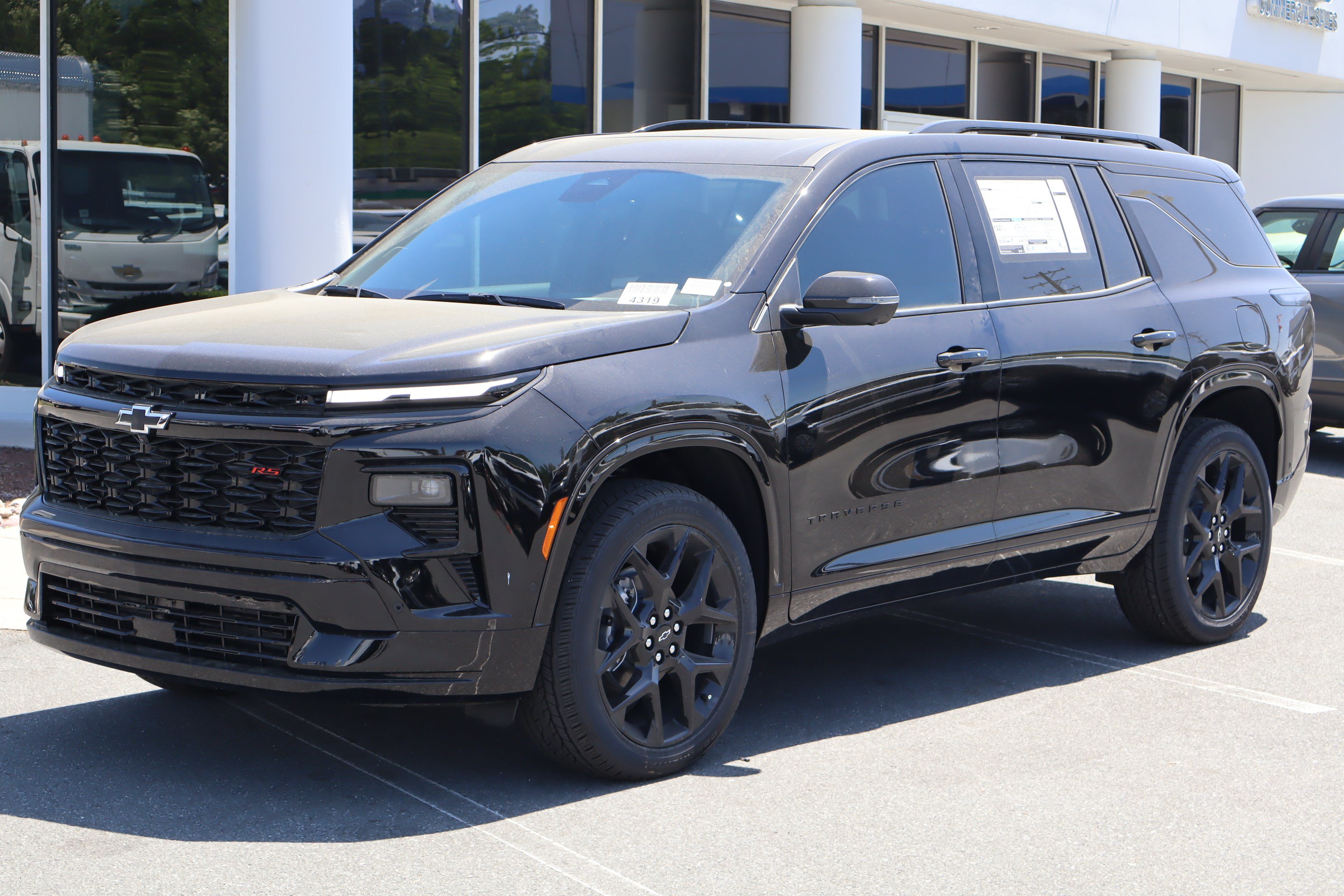 New 2026 Chevrolet Traverse RS FWD image 3