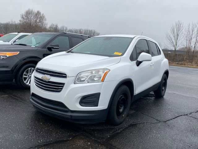 Used 2016 Chevrolet Trax LS image 1