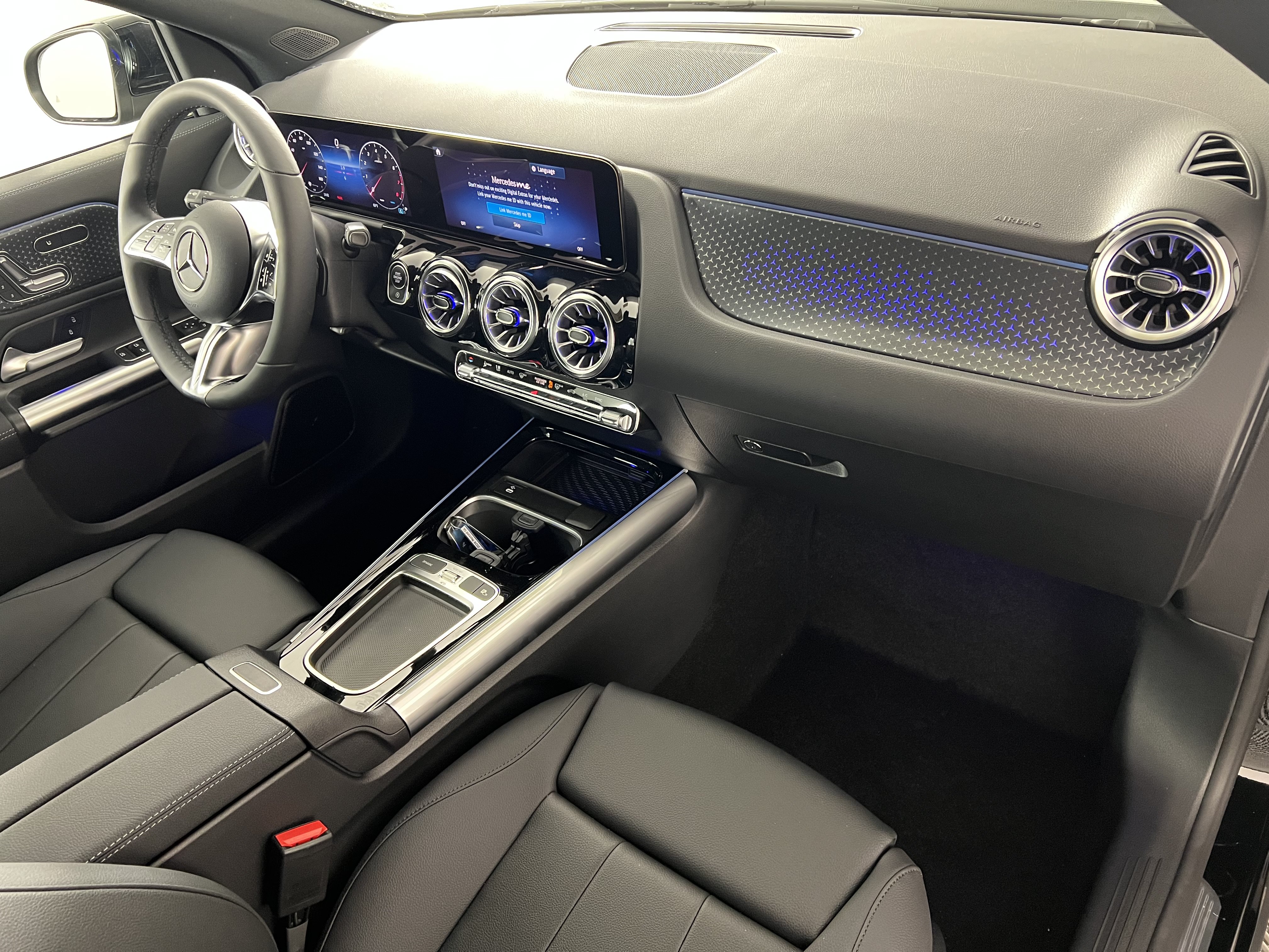 New 2026 Mercedes-Benz GLA 250 4MATIC image 27