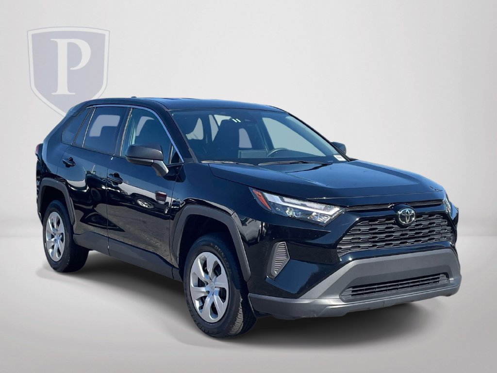 Used 2025 Toyota RAV4 LE FWD image 2