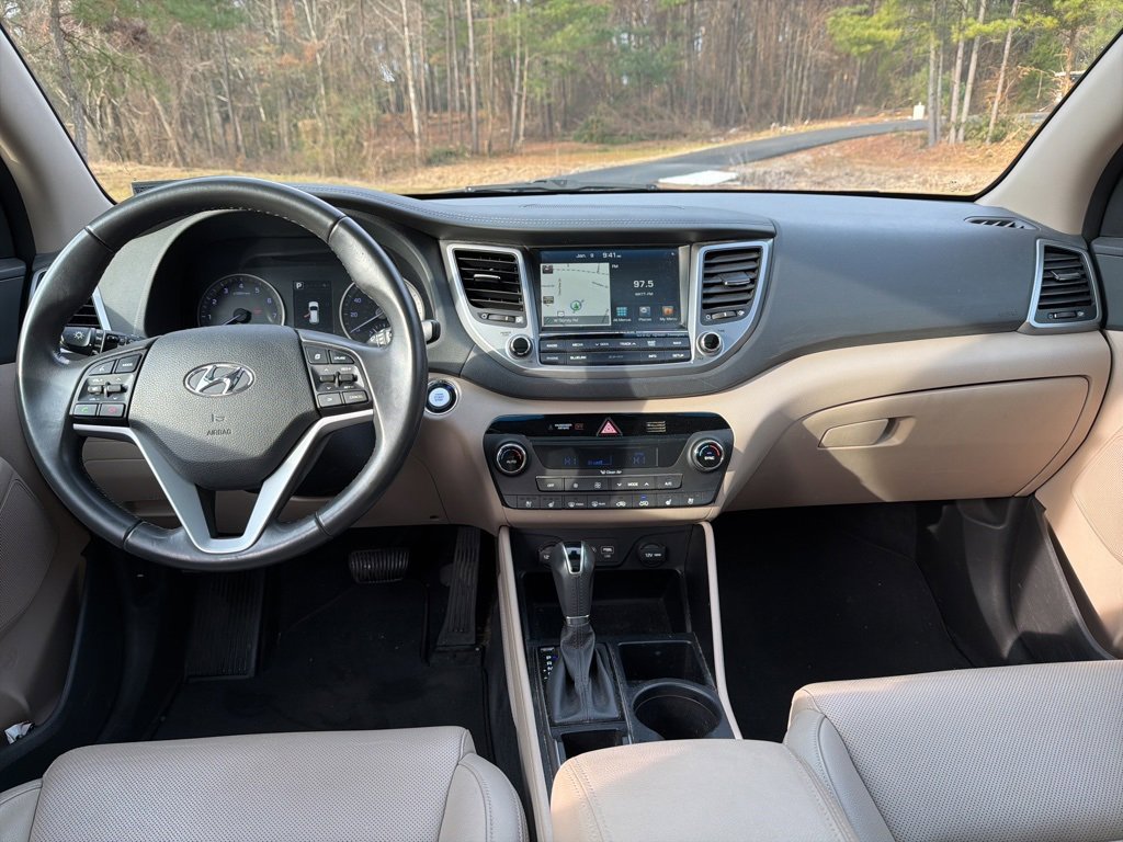 Used 2017 Hyundai Tucson Limited w/ Limited Ultimate Package 03 image 11