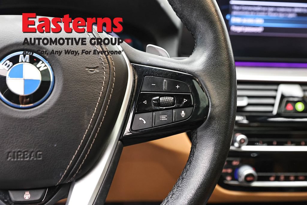 Used 2023 BMW 530e xDrive w/ Convenience Package AWD/4WD image 16