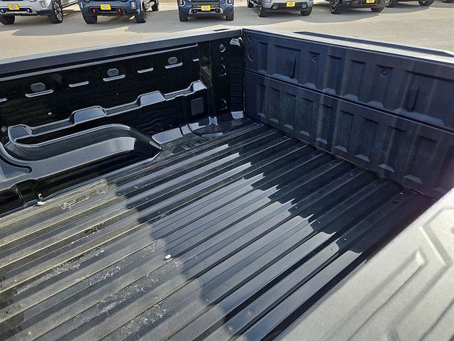 Used 2024 Chevrolet Colorado LT w/ LT Convenience Package II image 9