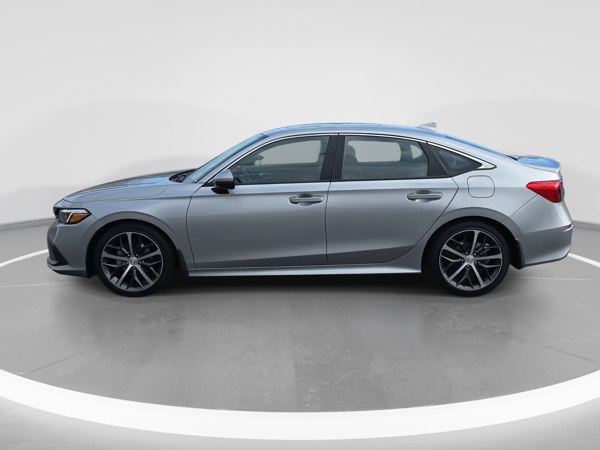 Used 2023 Honda Civic Touring image 8