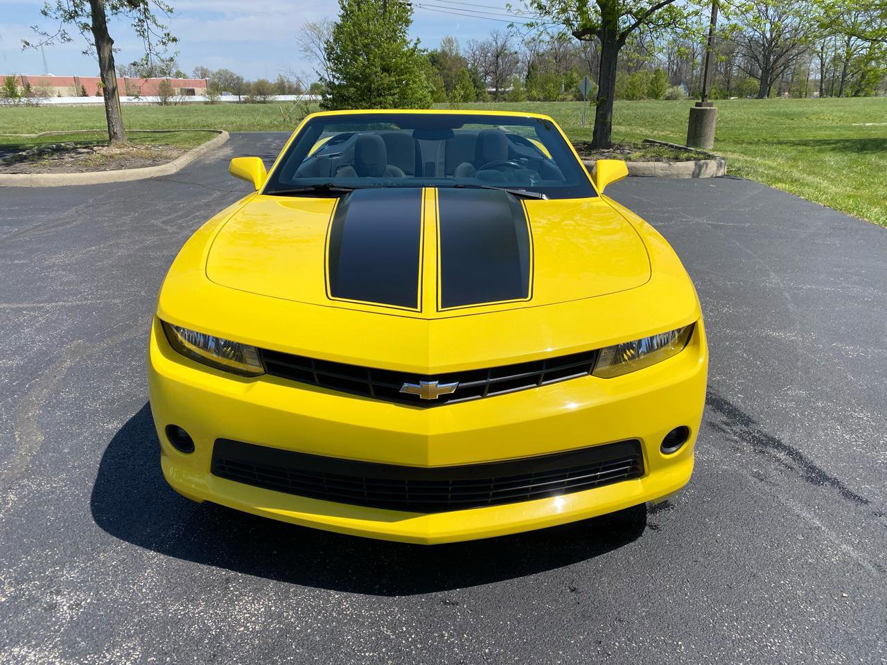 Used 2015 Chevrolet Camaro LT RWD image 3
