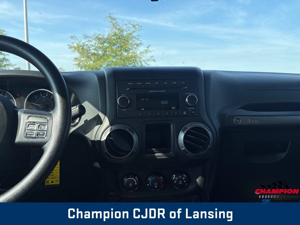 Used 2013 Jeep Wrangler Unlimited Sport AWD/4WD image 3