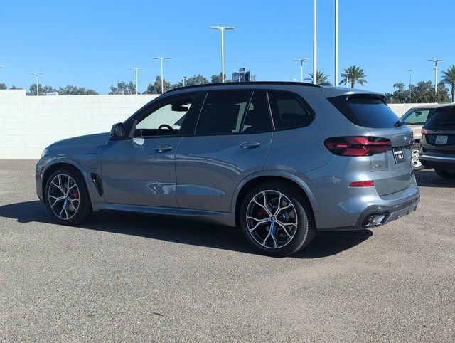 New 2026 BMW X5 xDrive50e image 8