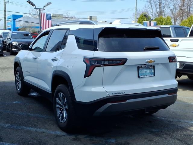 Used 2025 Chevrolet Equinox LT w/ Convenience Package II FWD image 4