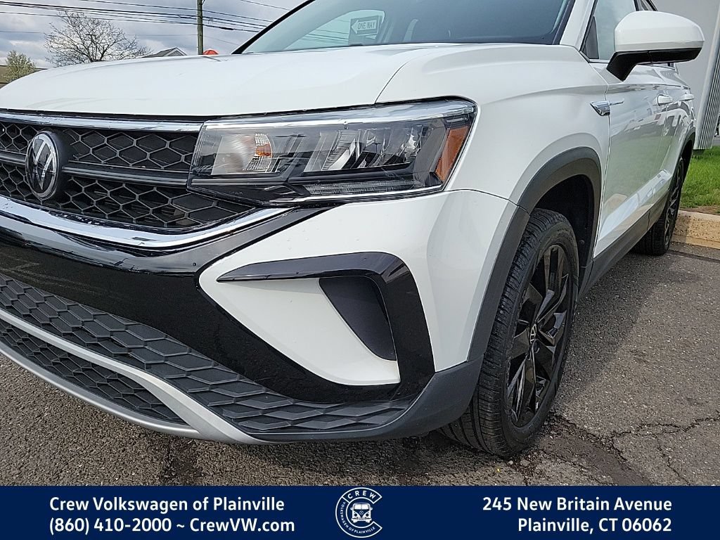 Certified 2022 Volkswagen Taos SE w/ Driver Assistance Package FWD image 27