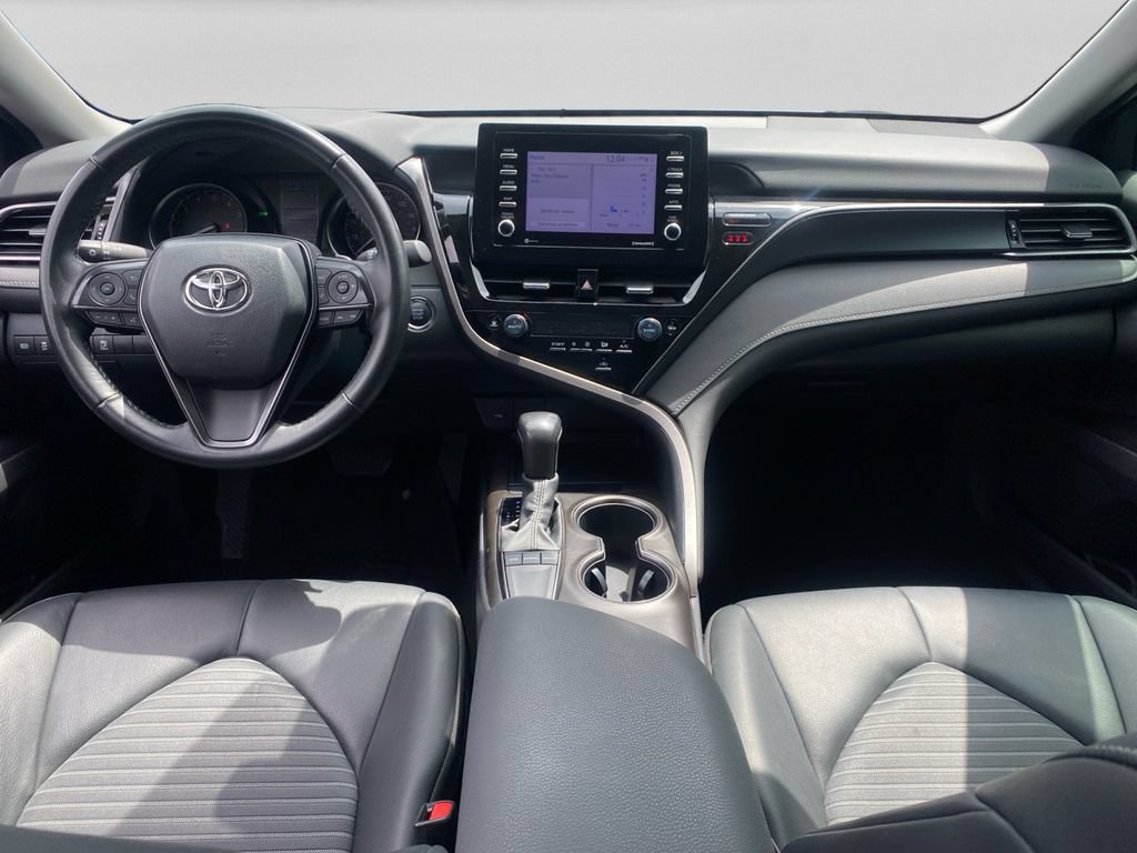 Used 2024 Toyota Camry SE w/ Convenience Package FWD image 15