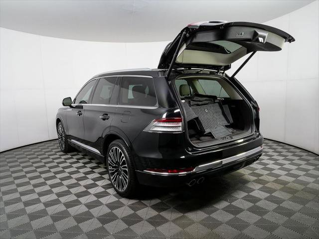 Used 2023 Lincoln Aviator Black Label w/ Class IV Trailer Tow Package AWD/4WD image 34