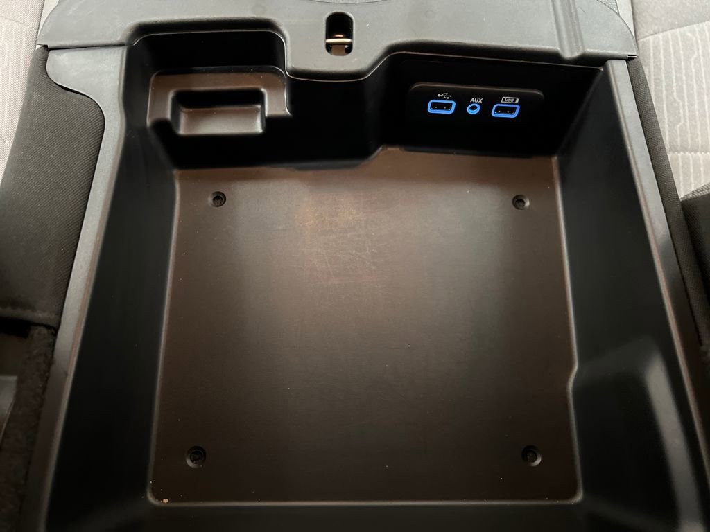 Used 2024 RAM 1500 Classic SLT image 32