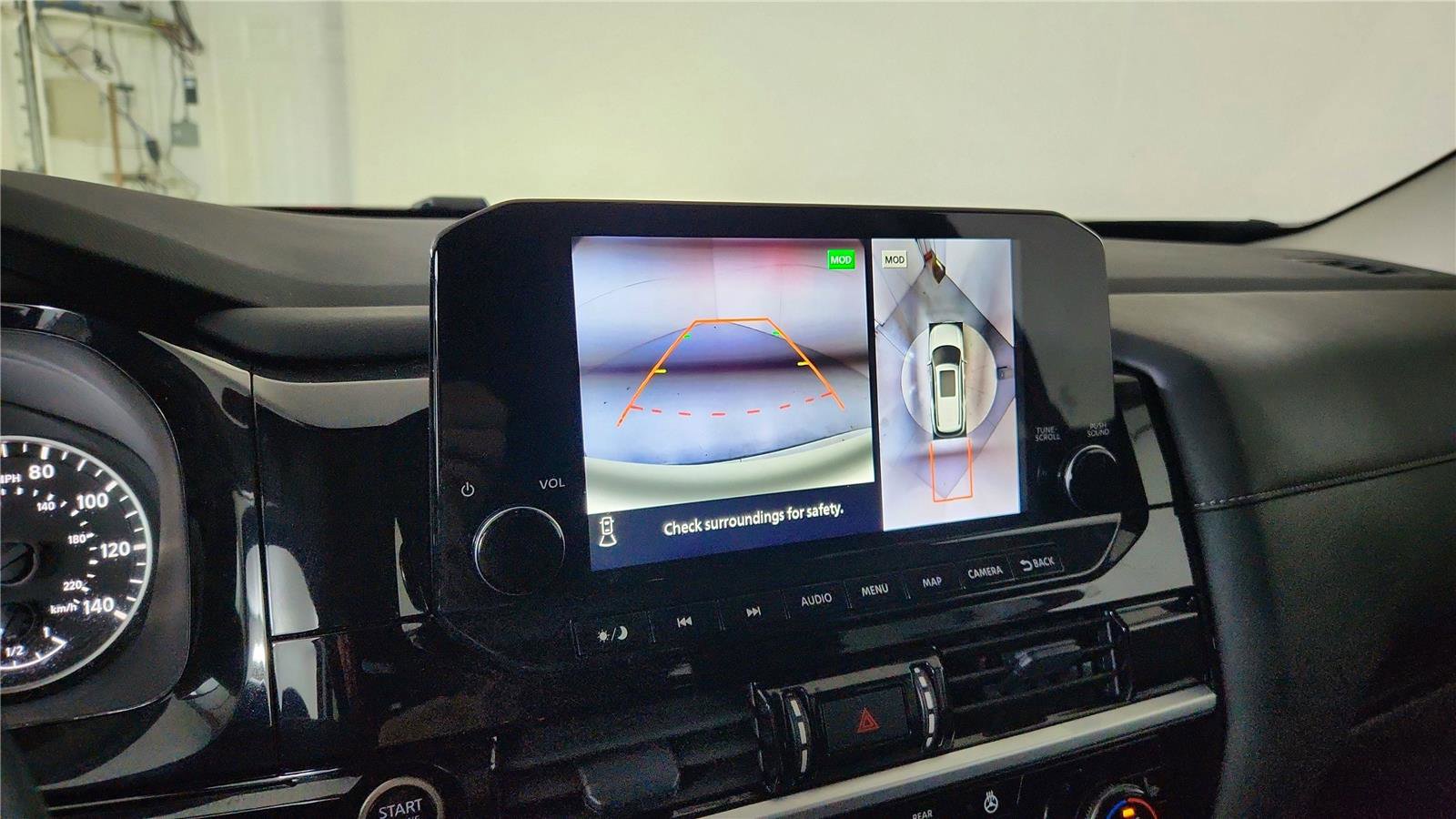 Used 2024 Nissan Pathfinder SL image 34