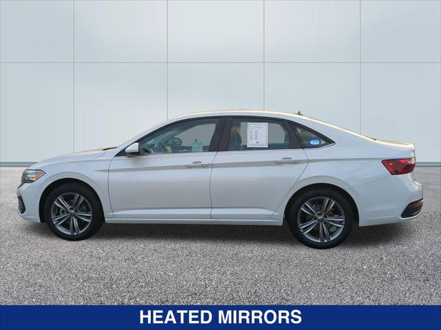 Certified 2023 Volkswagen Jetta SE FWD image 2