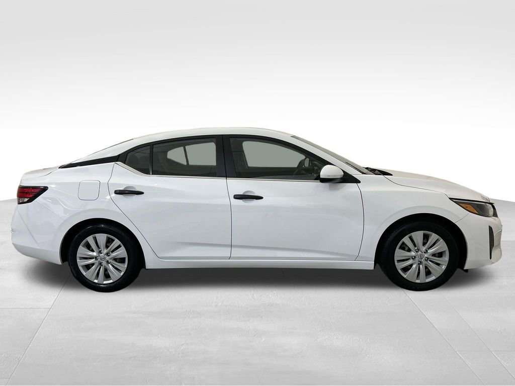 Used 2024 Nissan Sentra S image 7