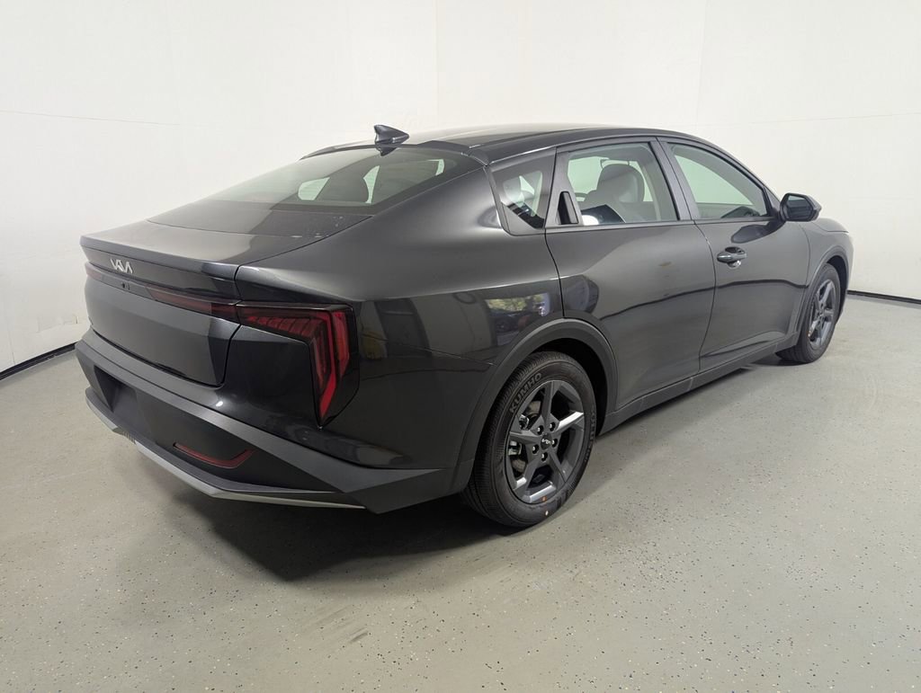 New 2025 Kia K4 FWD image 7