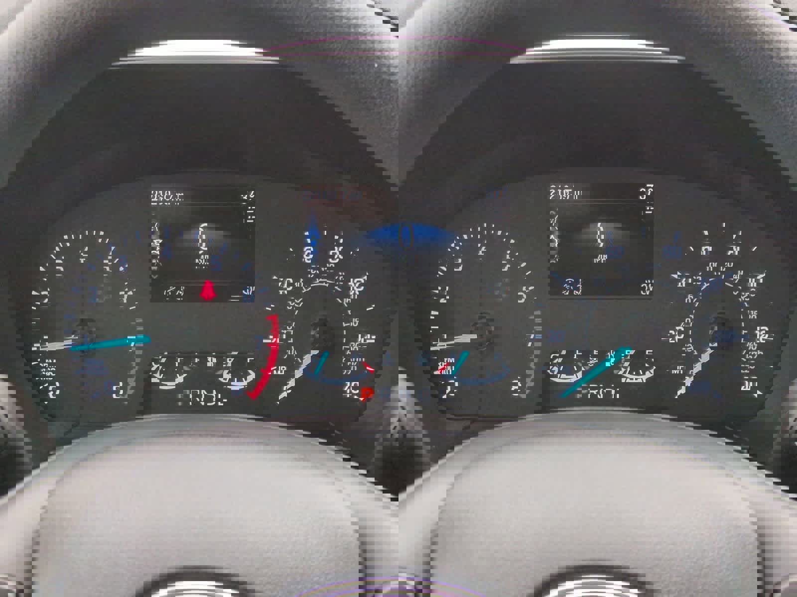 Used 2022 Ford Escape SE image 32