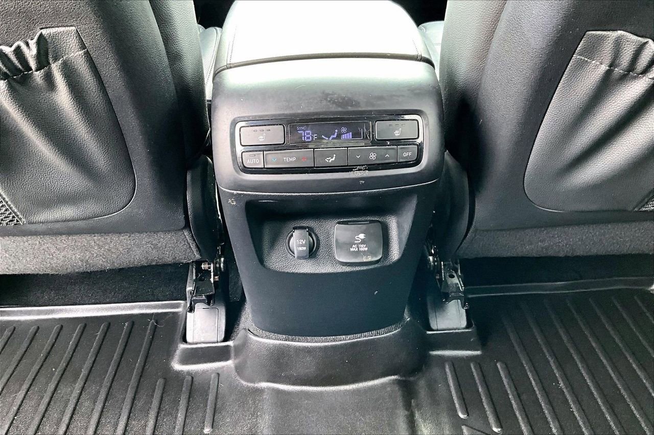 Used 2022 Hyundai Palisade SEL w/ Premium Package image 17