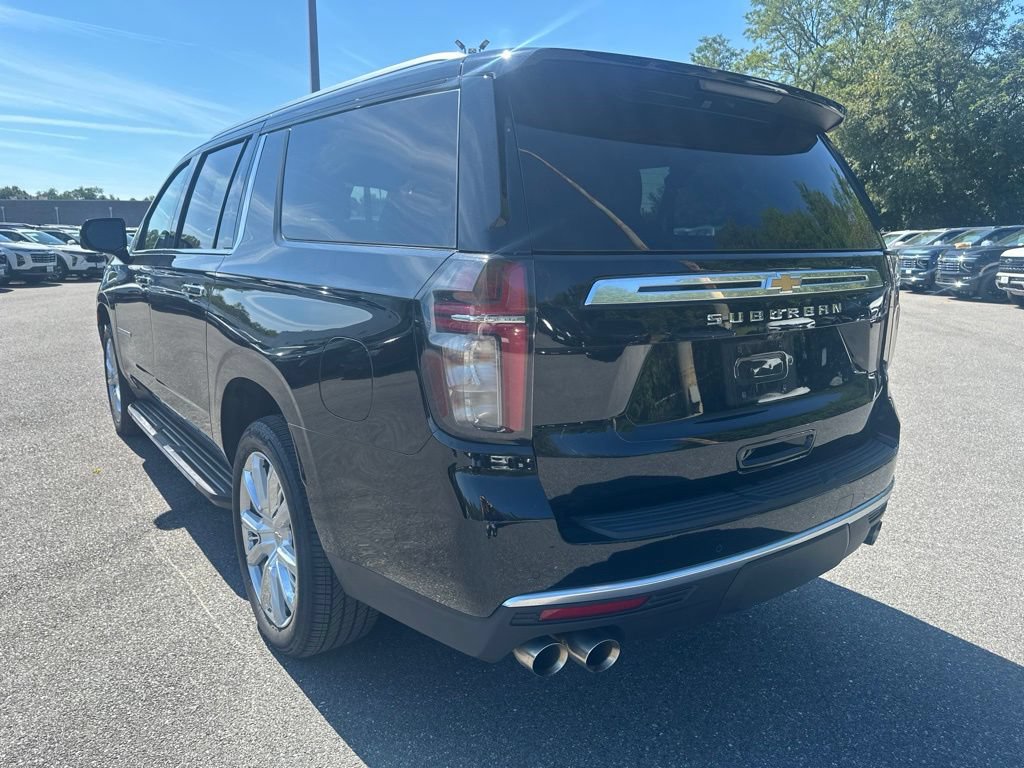 Used 2024 Chevrolet Suburban High Country w/ Advanced Technology Package AWD/4WD image 7