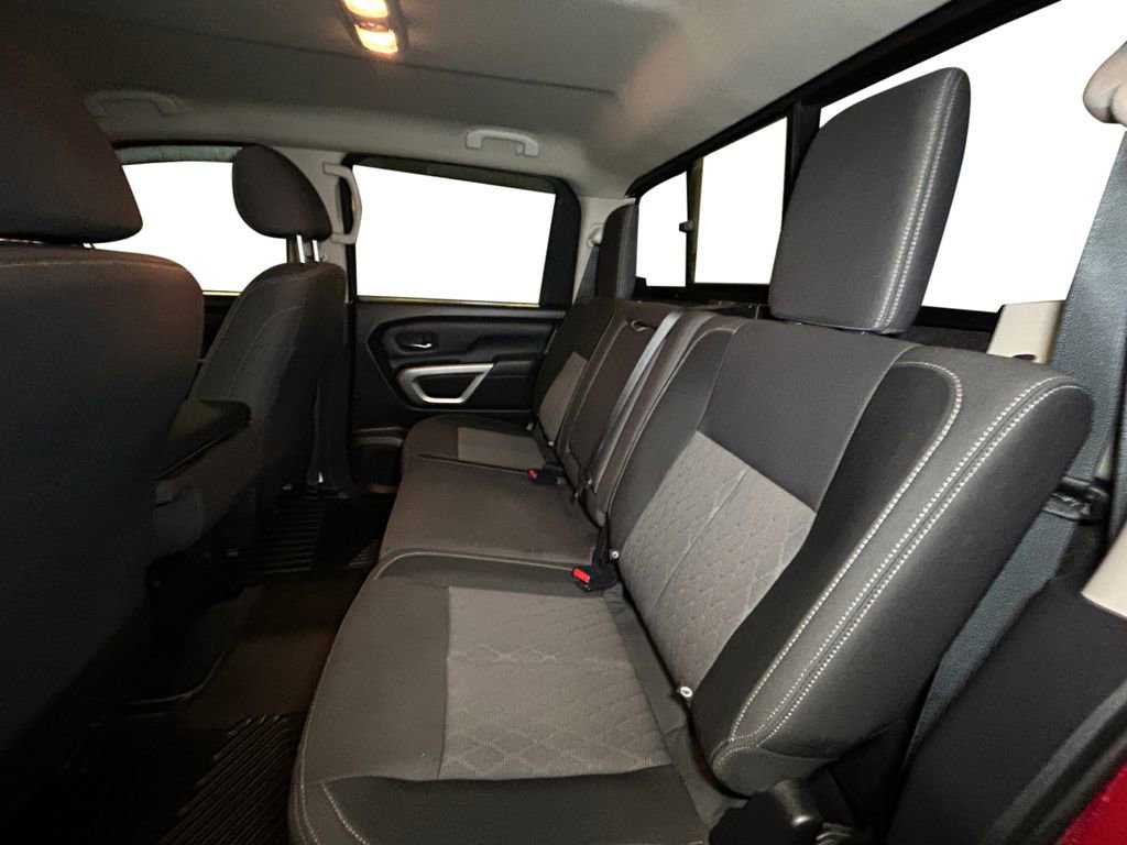 Used 2024 Nissan Titan SV image 12
