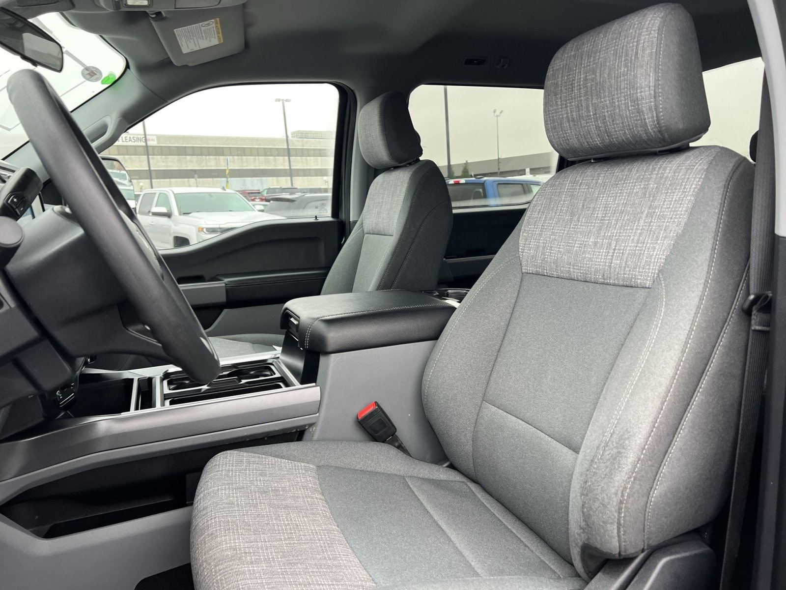 Used 2024 Ford F350 XLT w/ FX4 Off-Road Package image 13