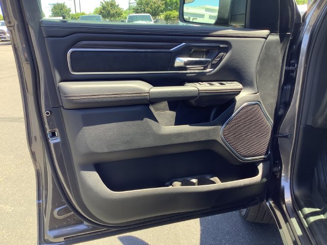 New 2026 RAM 1500 Laramie w/ Night Edition AWD/4WD image 9
