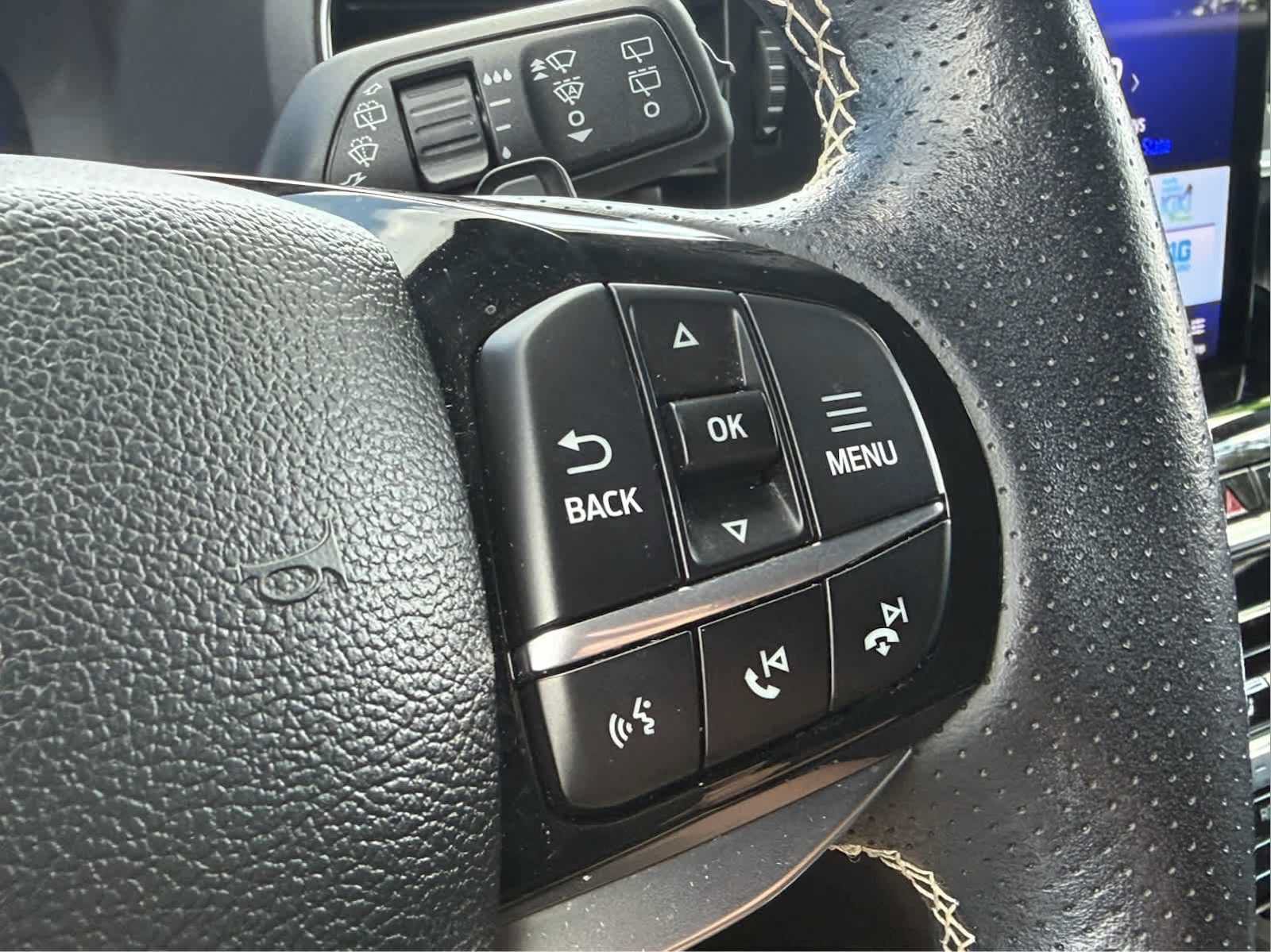 Used 2023 Ford Explorer ST w/ Equipment Group 401A AWD/4WD image 34