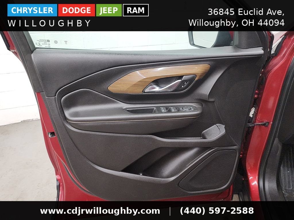 Used 2018 GMC Terrain SLE w/ Driver Convenience Package AWD/4WD image 11