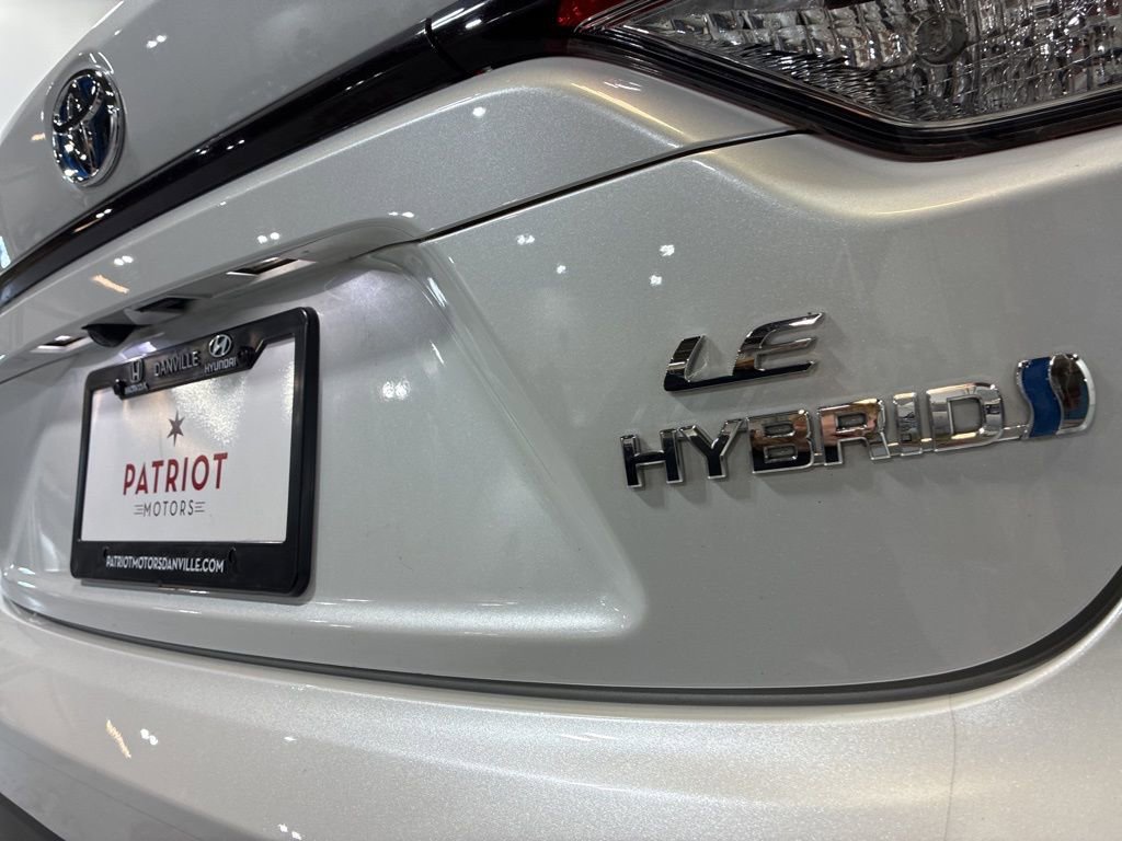 Used 2024 Toyota Corolla LE w/ LE Convenience Package image 28