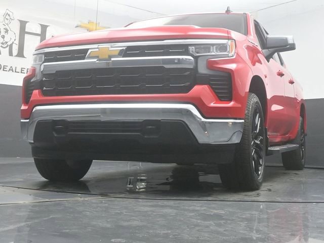 Certified 2025 Chevrolet Silverado 1500 LT w/ Leather Package AWD/4WD image 4