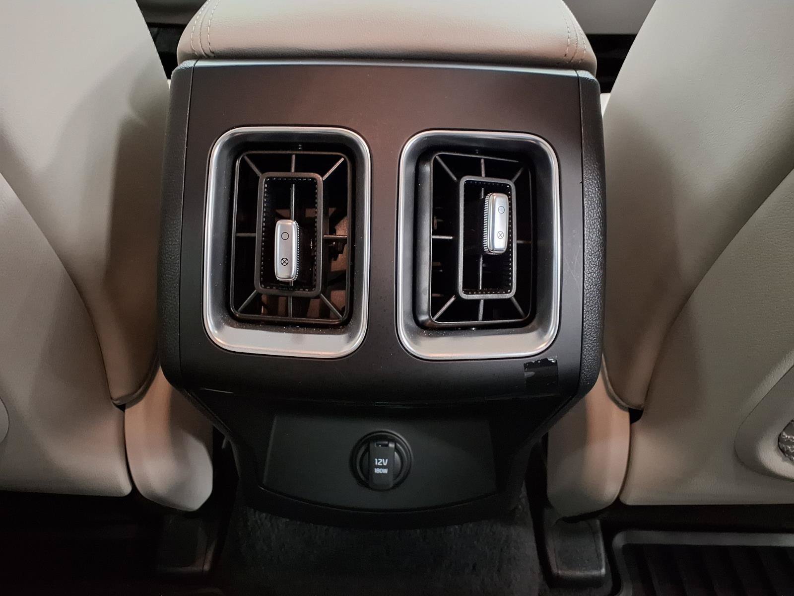 Used 2025 Kia Sorento EX FWD image 15
