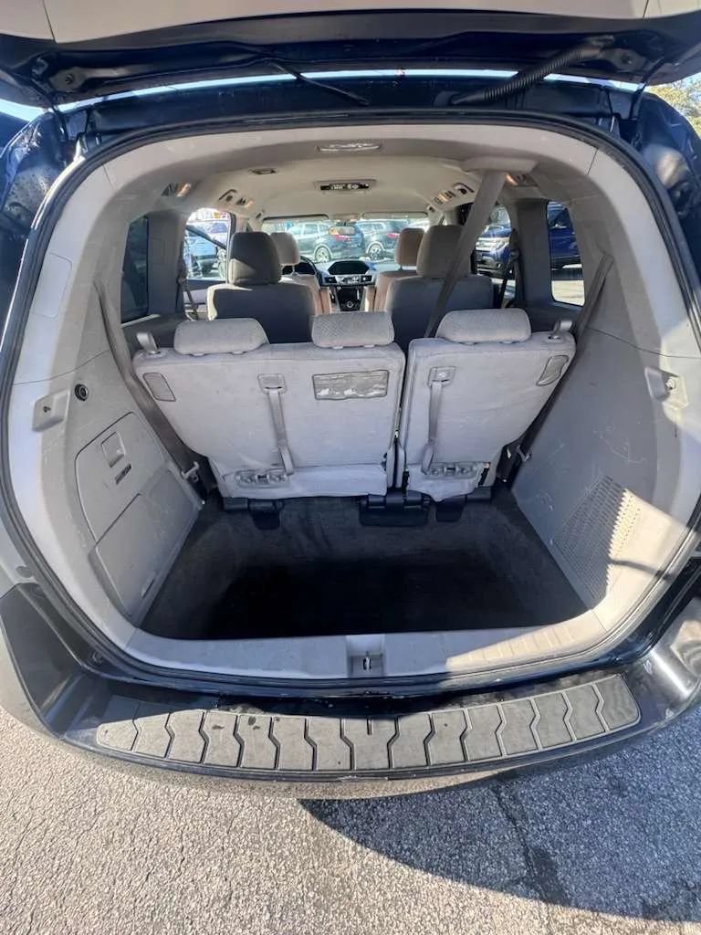 Used 2016 Honda Odyssey SE image 19