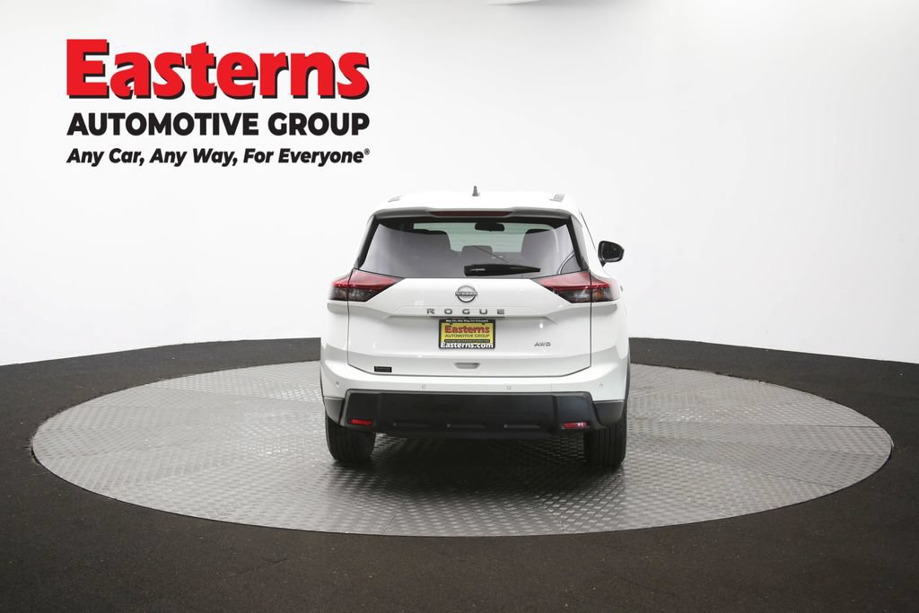Used 2024 Nissan Rogue S AWD/4WD image 37