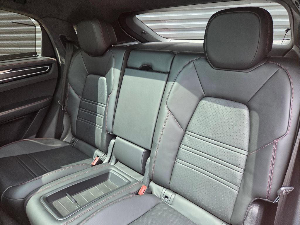Certified 2023 Porsche Cayenne GTS AWD/4WD image 16
