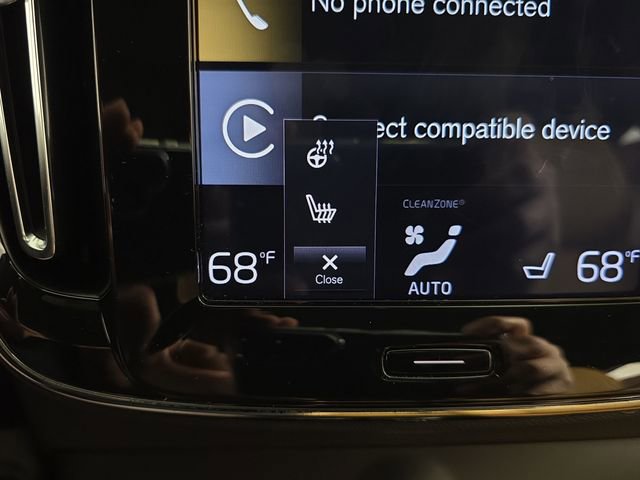 Used 2019 Volvo XC40 T5 Inscription image 15