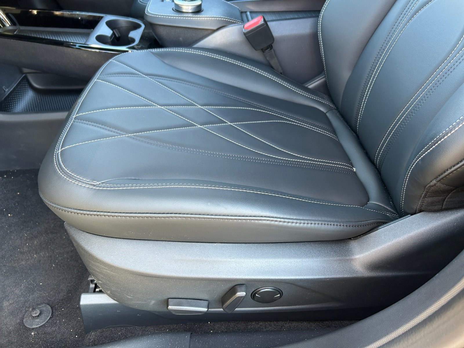 New 2024 Ford Mustang Mach-E Select AWD/4WD image 14