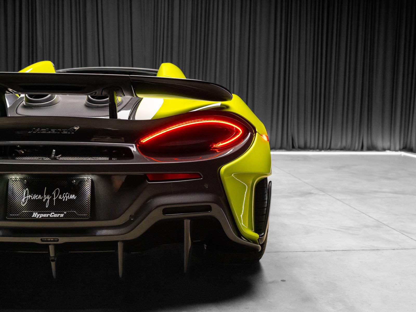 Used 2020 McLaren 600LT Spider RWD image 48