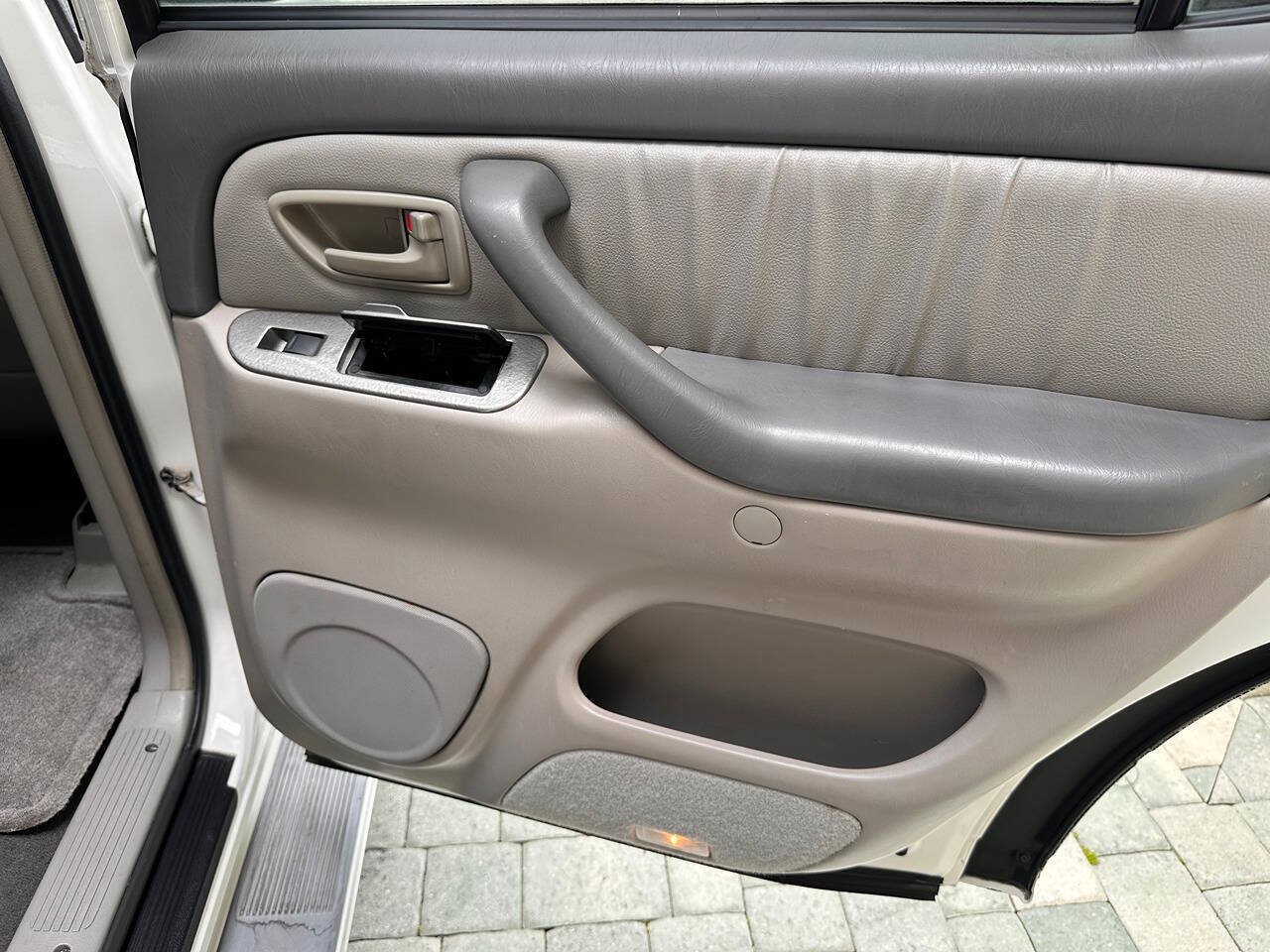 Used 2007 Toyota Sequoia Limited RWD image 80