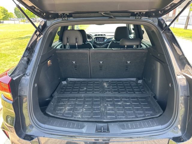Used 2023 Chevrolet TrailBlazer RS w/ Convenience Package AWD/4WD image 19