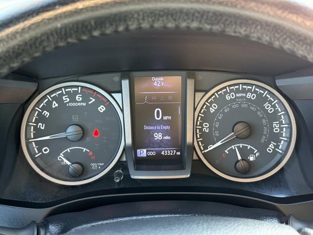 Used 2020 Toyota Tacoma TRD Off-Road w/ Technology Package image 27