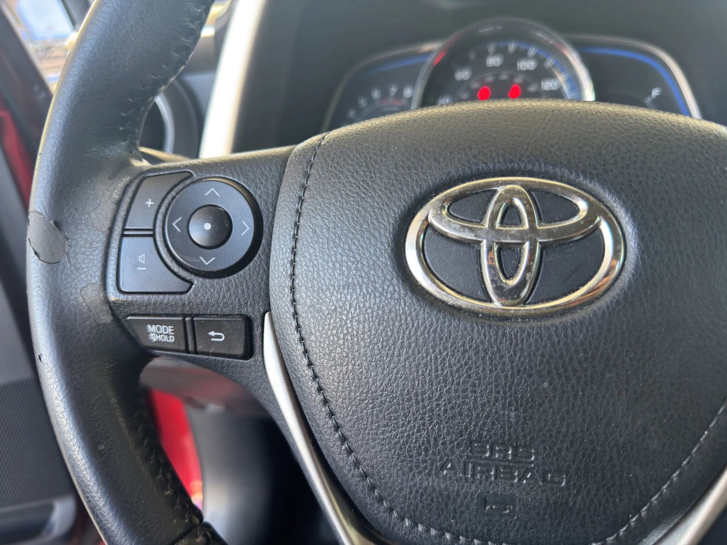 Used 2015 Toyota RAV4 Limited FWD image 38