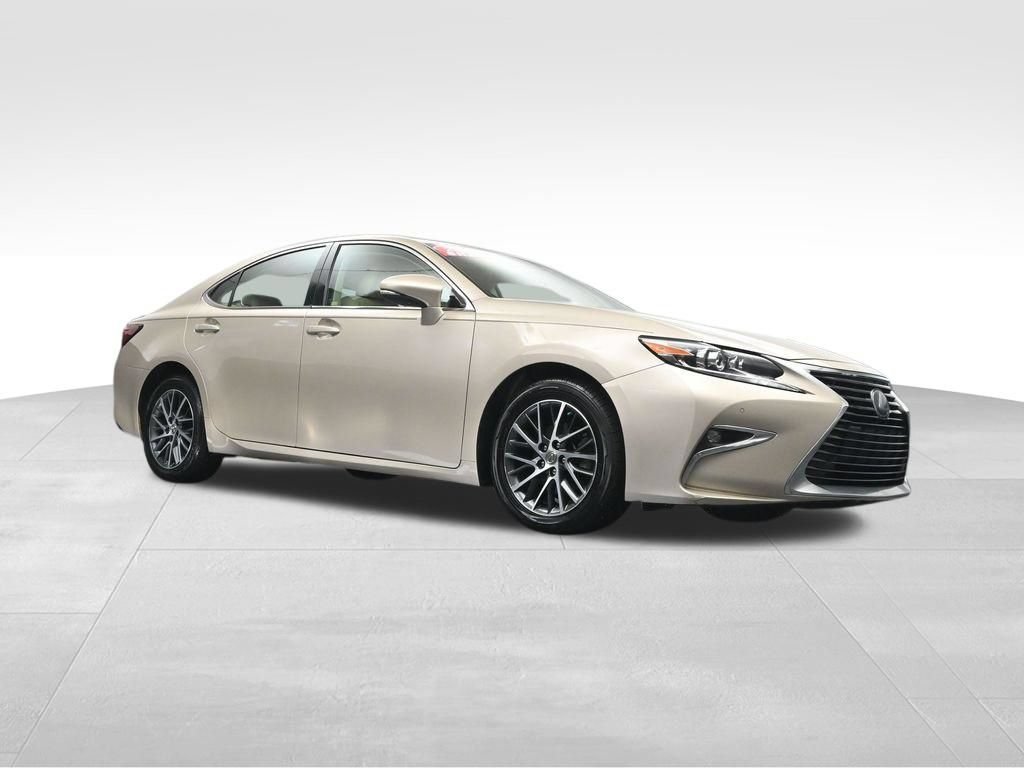 Used 2018 Lexus ES 350 w/ Luxury Package w/Wood Trim FWD image 31